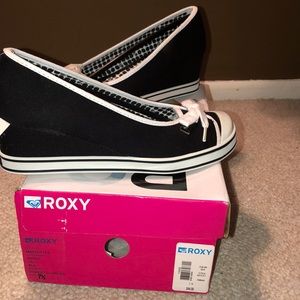 Roxy Wedges